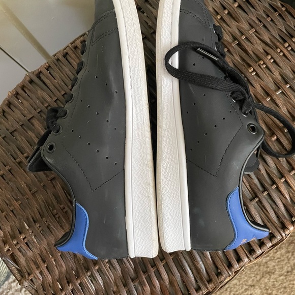 Adidas Stan Smith Black and Primary Color Logo Women’s Sneakers ( size 9) - Picture 4 of 13